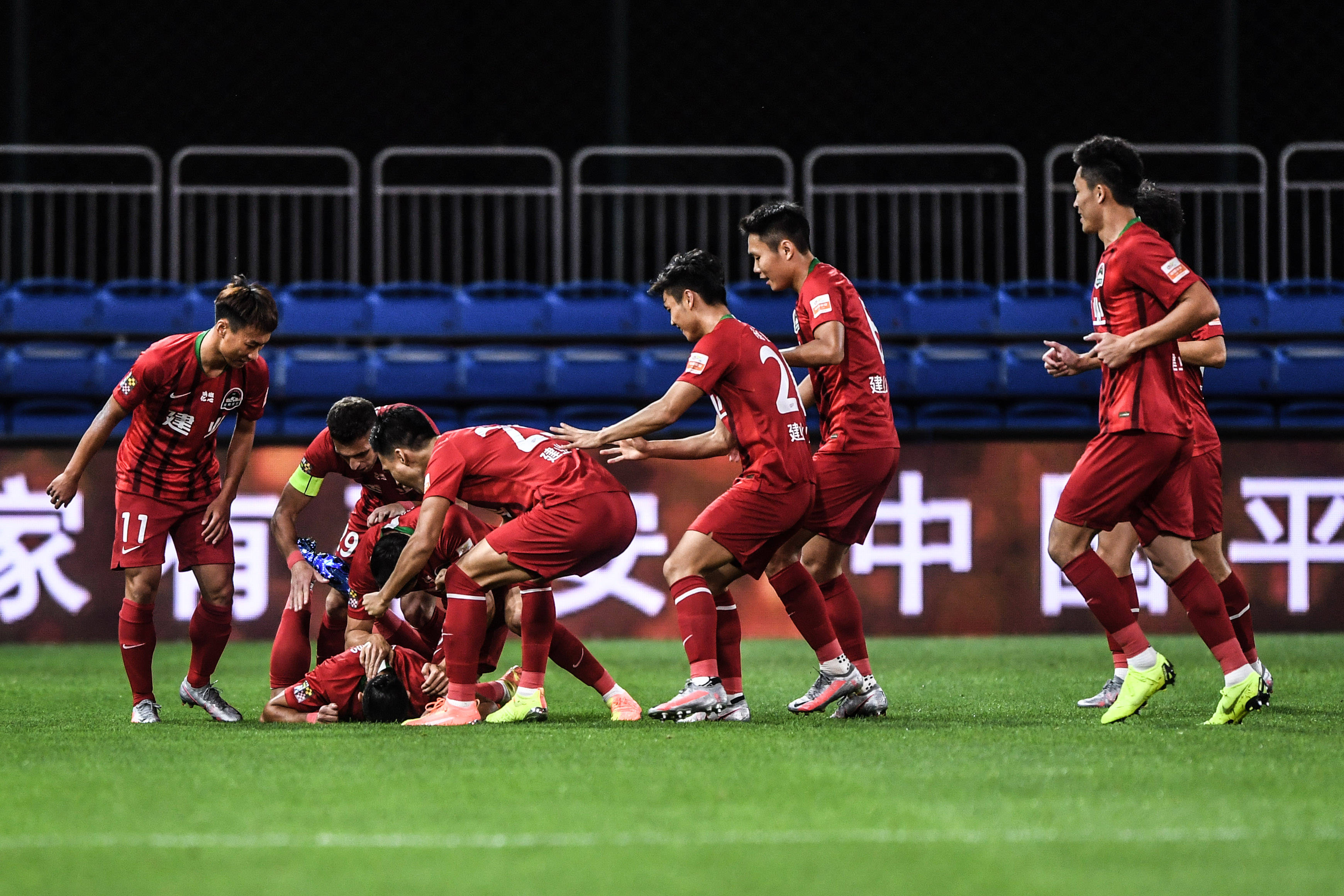 苏宁旗下中超球队停止运营原因